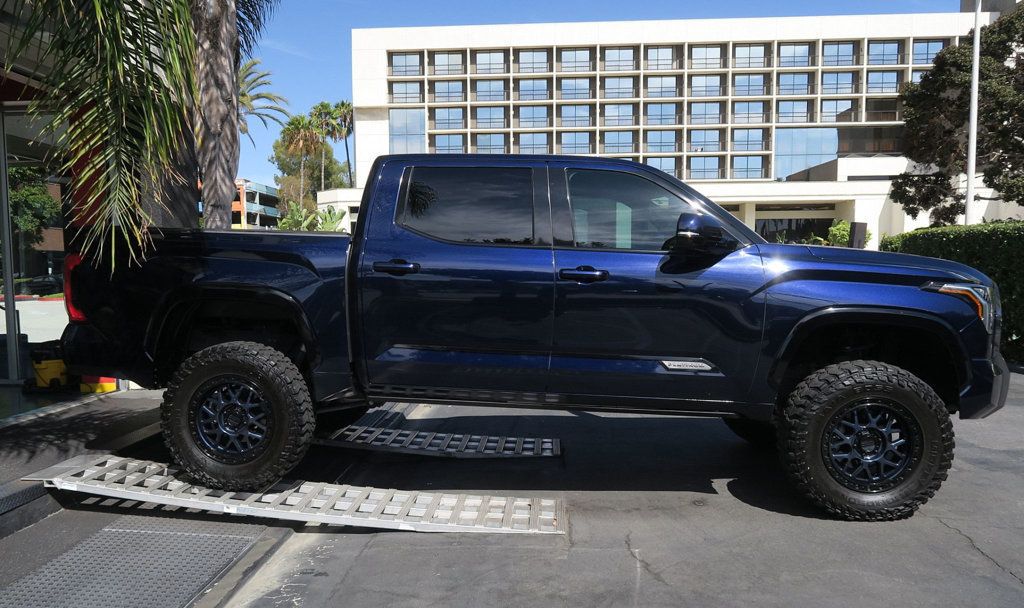 2023 Toyota Tundra 4WD Platinum CrewMax 5.5' Bed 3.5L - 23068546 - 55