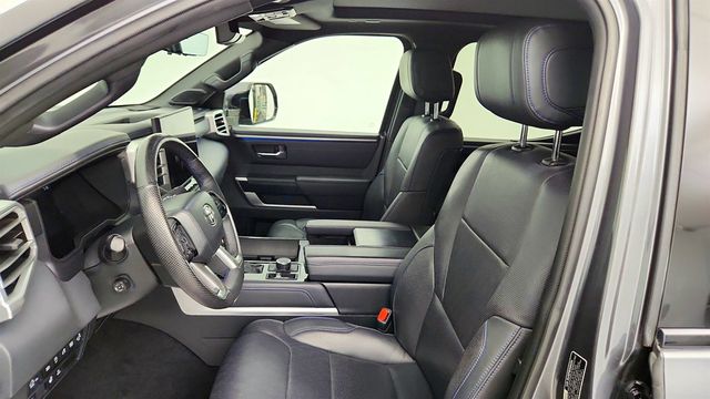 2023 Toyota Tundra 4WD Platinum CrewMax 6.5' Bed w/ Advanced Package - 23048205 - 17