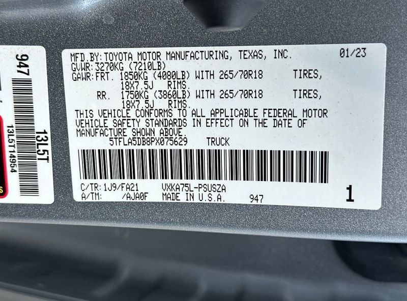 2023 Toyota Tundra 4WD SR5 - 23055168 - 22
