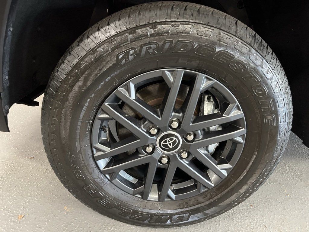2023 Toyota Tundra 4WD SR5 - 22931752 - 10