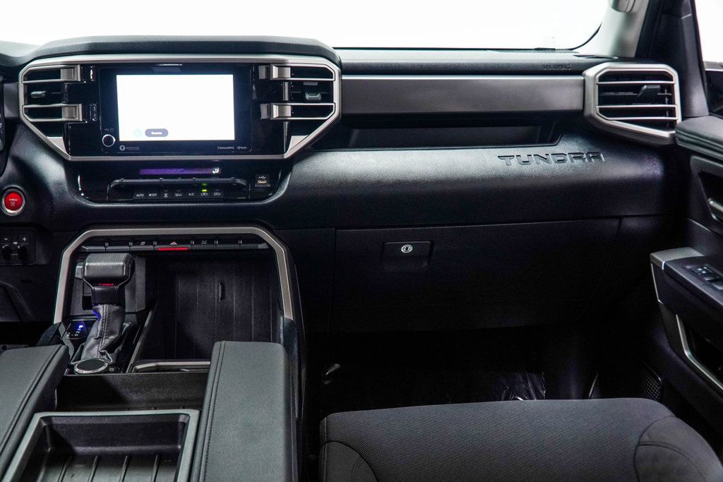 Toyota Tundra photo 18