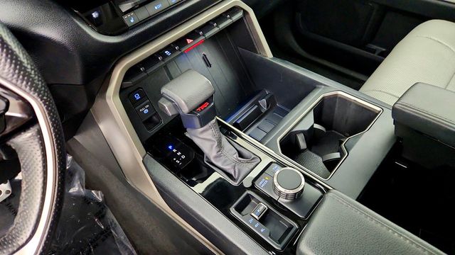 2023 Toyota Tundra 4WD SR5 CrewMax 5.5' Bed - 23092889 - 15