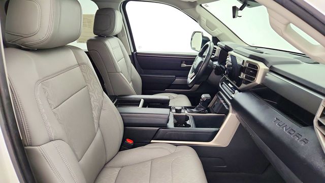 2023 Toyota Tundra 4WD SR5 CrewMax 5.5' Bed - 23092889 - 22
