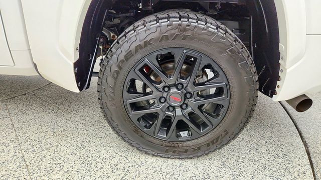 2023 Toyota Tundra 4WD SR5 CrewMax 5.5' Bed - 23092889 - 8