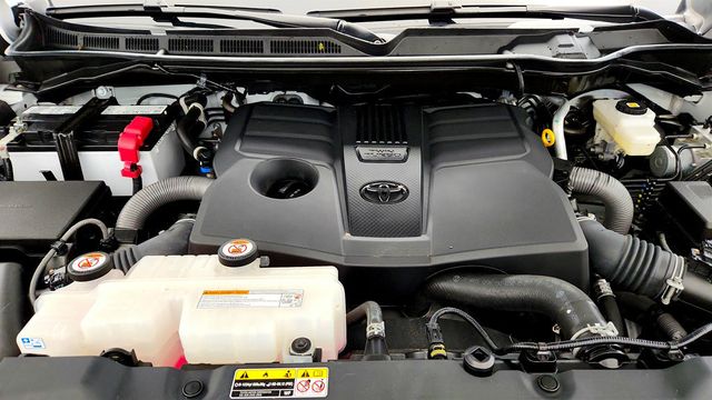 2023 Toyota Tundra 4WD SR CrewMax 5.5' Bed - 23025872 - 24