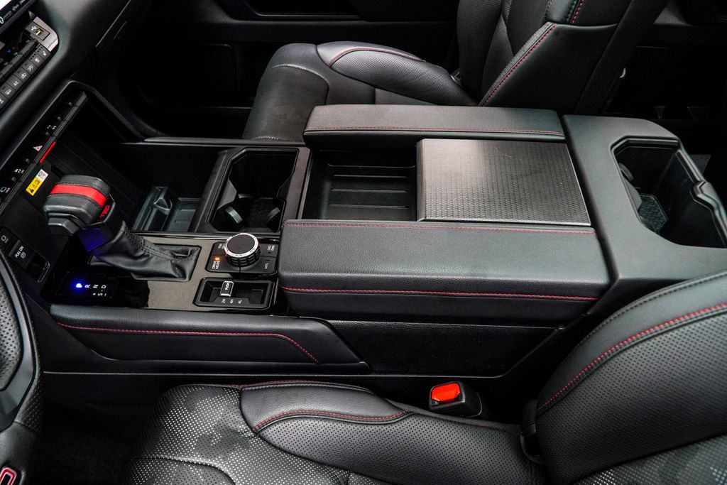 Toyota Tundra photo 21