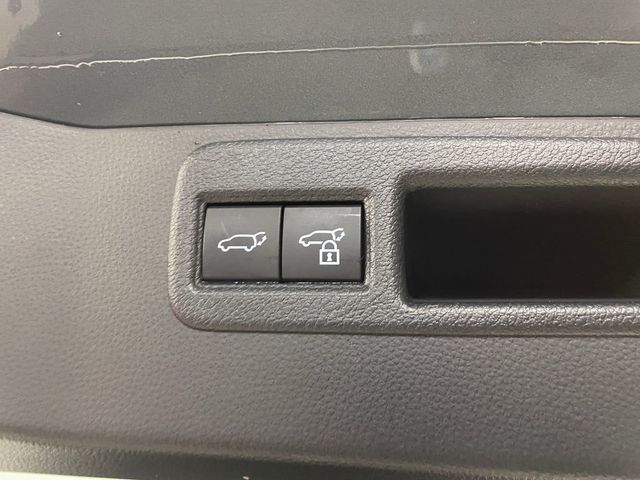 2023 Toyota Venza LE AWD - 23010313 - 41