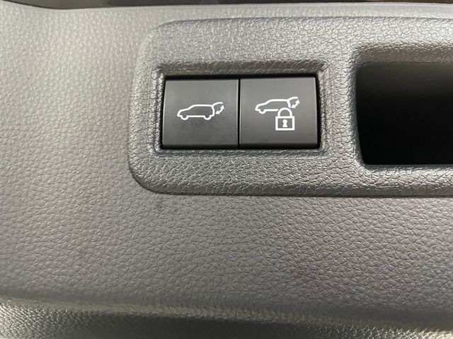 2023 Toyota Venza Nightshade AWD - 22924766 - 43