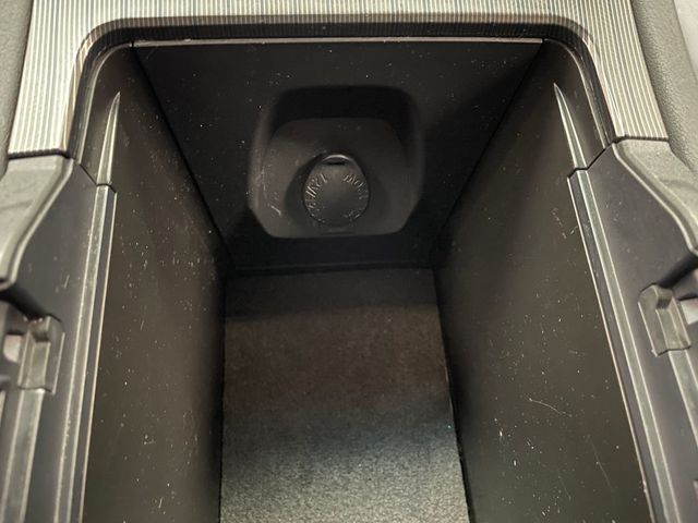 2023 Toyota Venza Nightshade AWD - 22965248 - 32