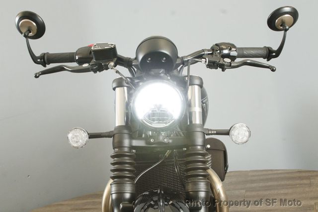 2023 Triumph Bonneville Bobber Chrome Edition Includes Warranty! - 22636719 - 23