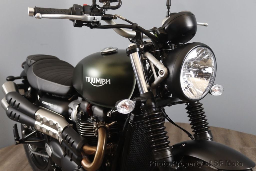 2023 Triumph SCRAMBLER 900 HUGE DISCOUNT! - 22185695 - 0