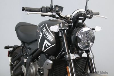 2023 Triumph Trident 660 - SMTL10ULXPTBG3844