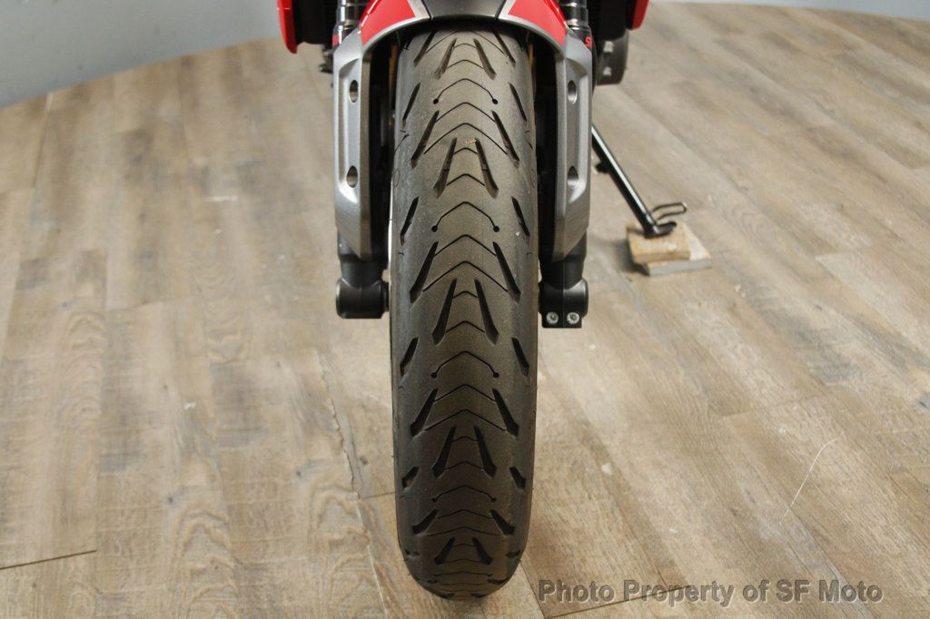 2023 Triumph Trident 660 Two-Tone 1 Owner, 3680 Miles - 22956208 - 22