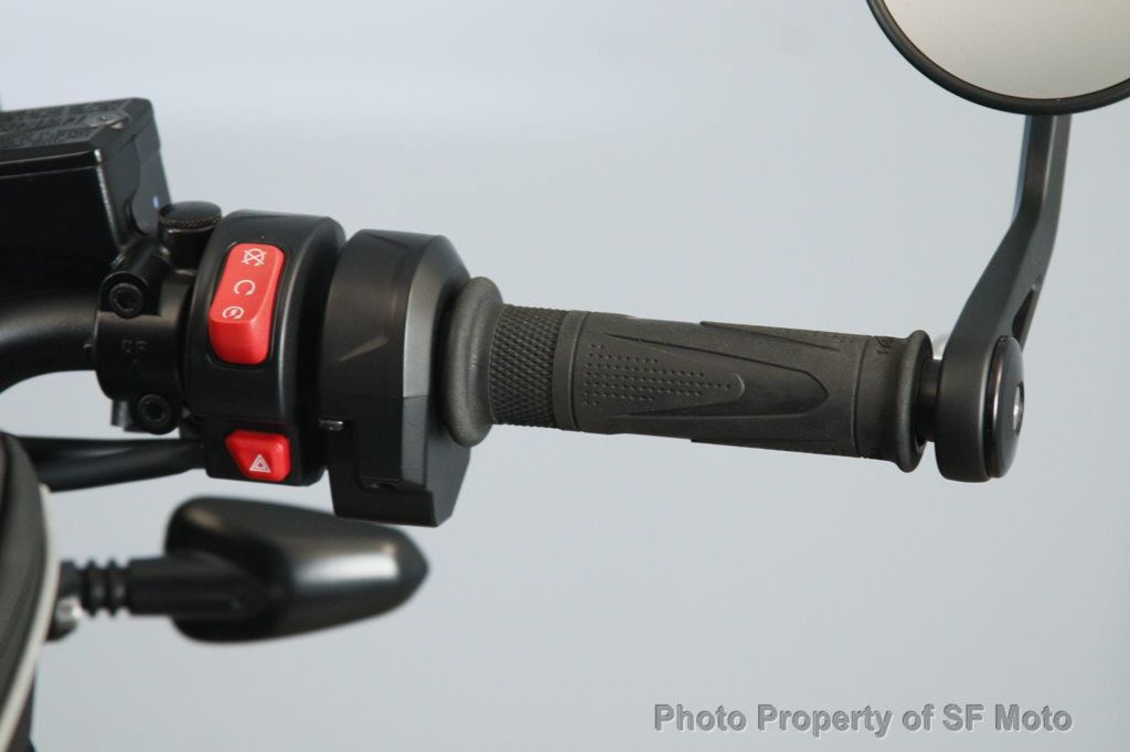 2023 Triumph Trident 660 Two-Tone 1 Owner, 3680 Miles - 22956208 - 31