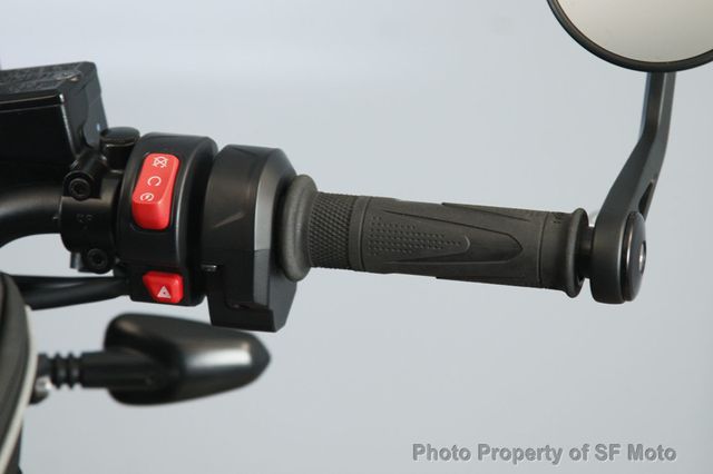 2023 Triumph Trident 660 Two-Tone 1 Owner, 3680 Miles - 22956208 - 31