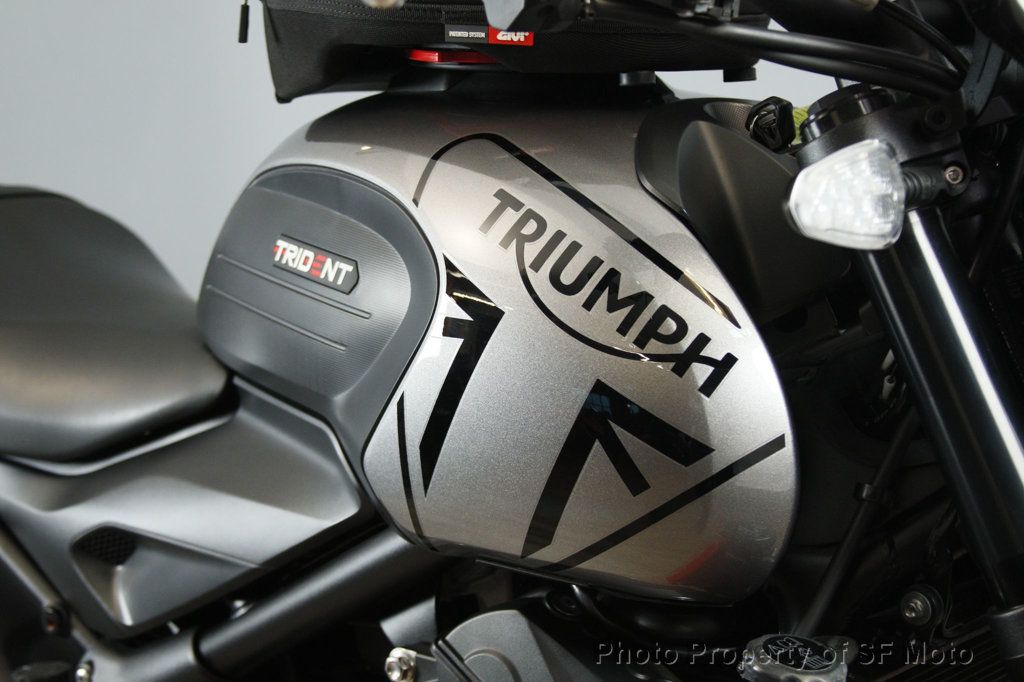 2023 Triumph Trident 660 Two-Tone 1 Owner, 3680 Miles - 22956208 - 32