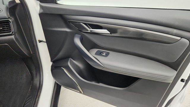 2023 VinFast VF 8 Eco AWD 82 kWh City Edition - 22952586 - 24