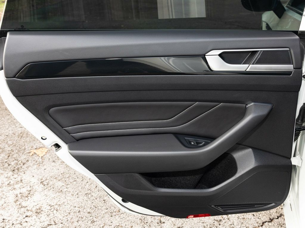 2023 Volkswagen Arteon SEL R-Line 4Motion Opal White Pearl - 22968008 - 44