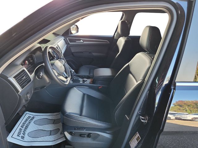 2023 Volkswagen Atlas 3.6L V6 SEL 4MOTION with 2nd-Row Dual Captain's Chairs - 22935832 - 9