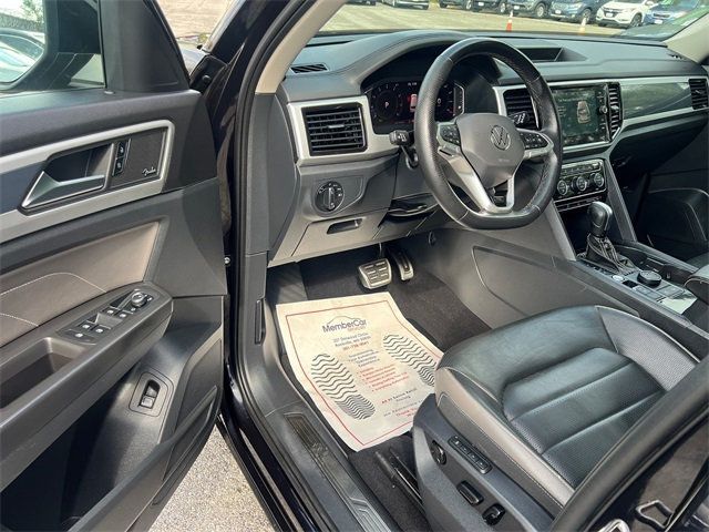 2023 Volkswagen Atlas V6 SEL Premium R-Line photo 10