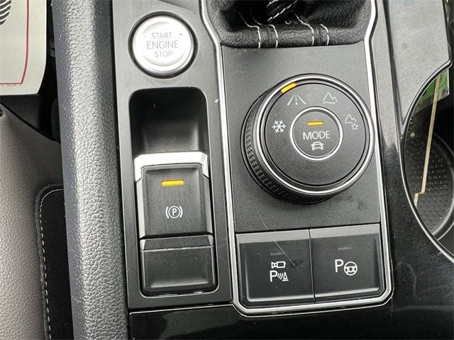 2023 Volkswagen Atlas V6 SEL Premium R-Line photo 30