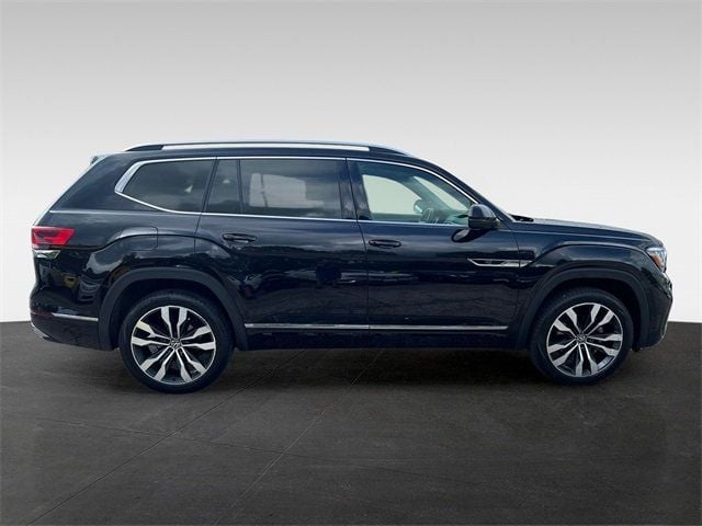 2023 Volkswagen Atlas V6 SEL Premium R-Line photo 6