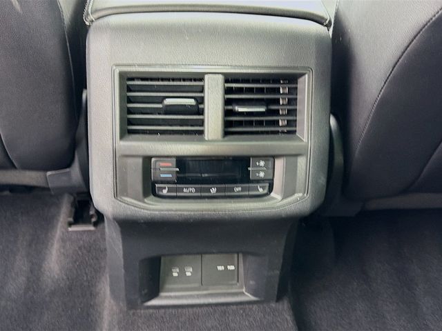 2023 Volkswagen Atlas 3.6L V6 SEL Premium R-Line 4MOTION - 23030478 - 26