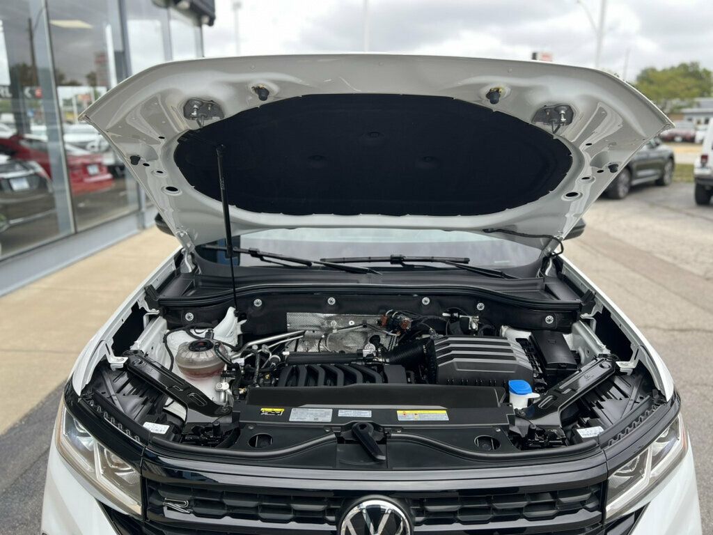 2023 Volkswagen Atlas 3.6L V6 SEL R-Line Black 4MOTION - 23079026 - 13