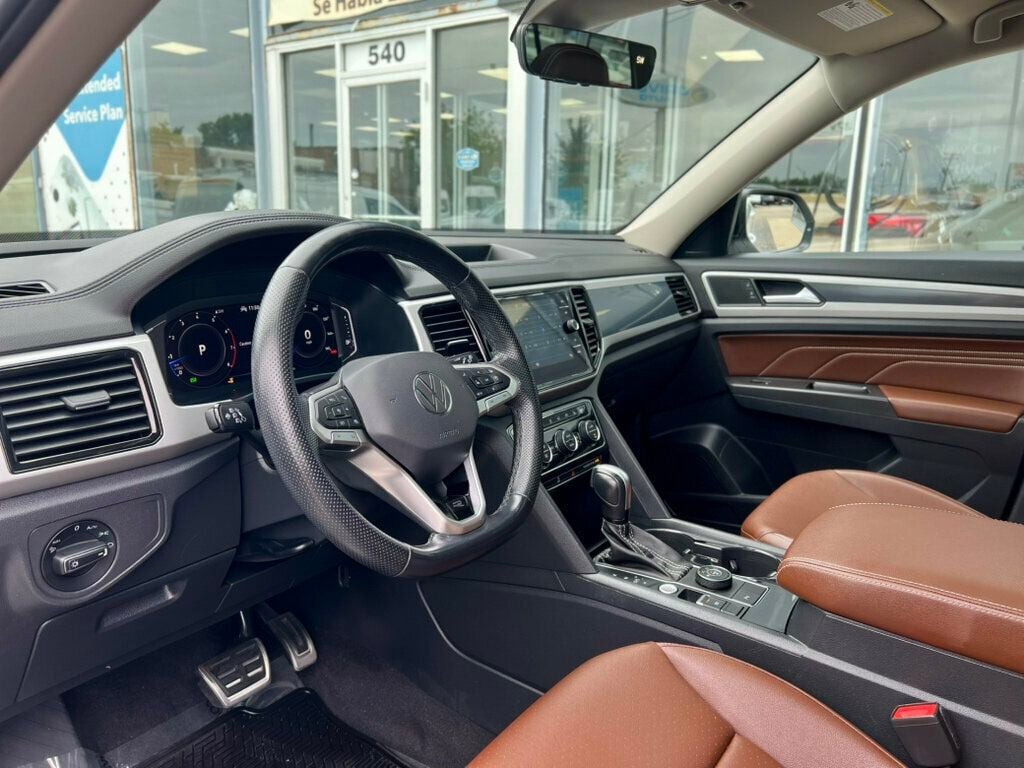 2023 Volkswagen Atlas 3.6L V6 SEL R-Line Black 4MOTION - 23079026 - 16