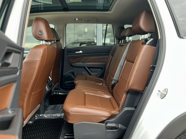 2023 Volkswagen Atlas 3.6L V6 SEL R-Line Black 4MOTION - 23079026 - 18
