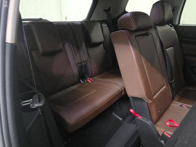 2023 Volkswagen Atlas 3.6L V6 SEL R-Line Black 4MOTION - 23079026 - 5