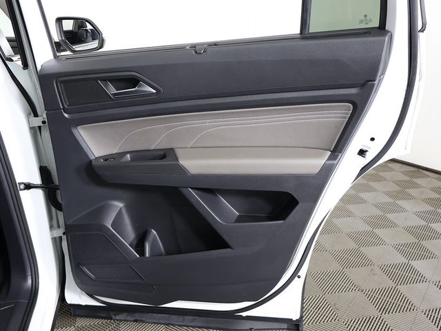 2023 Volkswagen Atlas 3.6L V6 SE w/Technology 4MOTION - 23087356 - 26