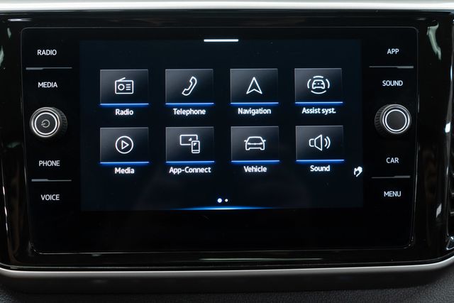 2023 Volkswagen Atlas 3.6L V6 SE w/Technology 4MOTION - 23043104 - 23