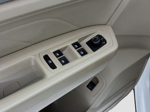 2023 Volkswagen Atlas 3.6L V6 SE w/Technology 4MOTION - 22984346 - 17