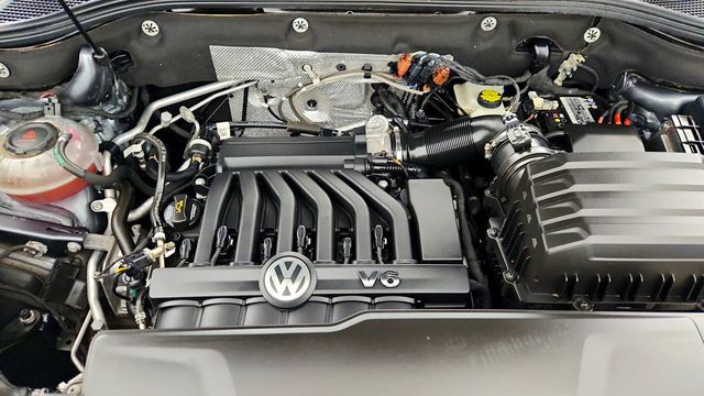 2023 Volkswagen Atlas 3.6L V6 SE w/Technology 4MOTION - 23002681 - 26