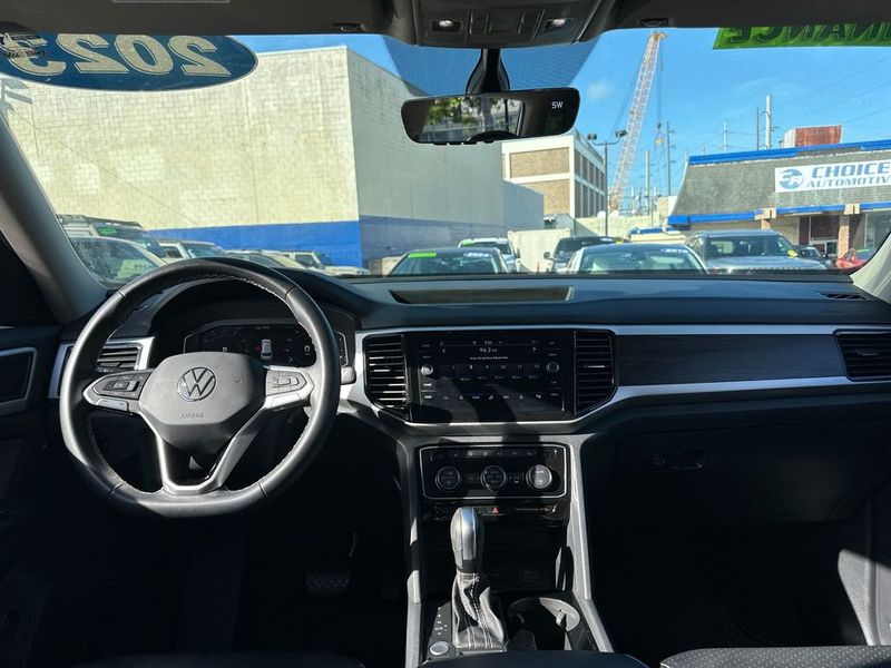 2023 Volkswagen Atlas 3.6L V6 SE w/Technology FWD - 22967784 - 12