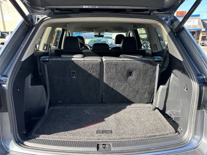 2023 Volkswagen Atlas 3.6L V6 SE w/Technology FWD - 22967784 - 18