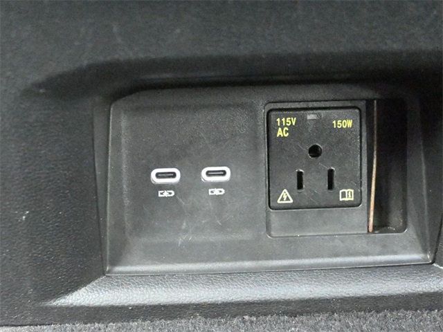 2023 Volkswagen Atlas 3.6L V6 SE w/Technology FWD - 22954279 - 14