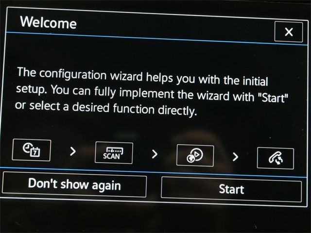 2023 Volkswagen Atlas 3.6L V6 SE w/Technology FWD - 22954279 - 19