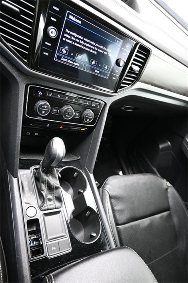 2023 Volkswagen Atlas 3.6L V6 SE w/Technology FWD - 22954279 - 21