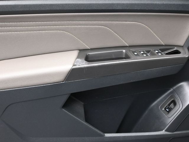 2023 Volkswagen Atlas 3.6L V6 SE w/Technology FWD - 22992536 - 11