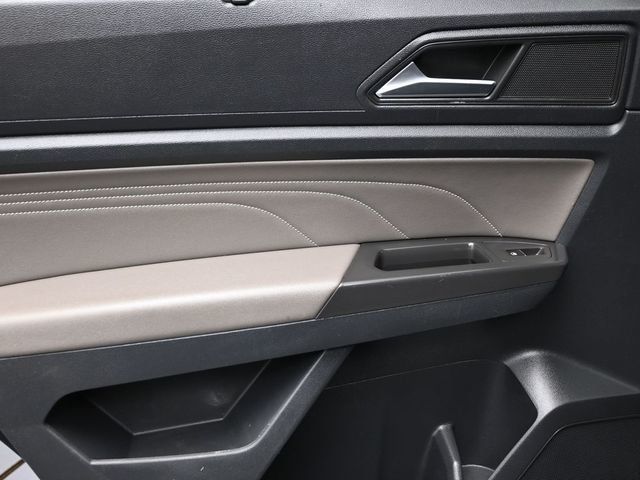 2023 Volkswagen Atlas 3.6L V6 SE w/Technology FWD - 22992536 - 13