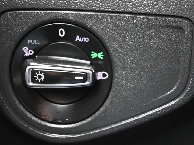 2023 Volkswagen Atlas 3.6L V6 SE w/Technology FWD - 22992536 - 27