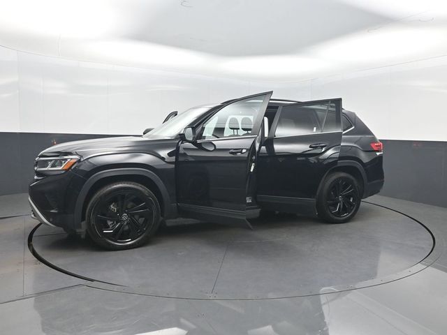 2023 Volkswagen Atlas 3.6L V6 SE w/Technology FWD - 22992536 - 37