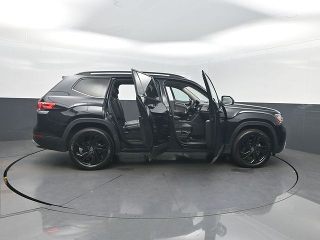 2023 Volkswagen Atlas 3.6L V6 SE w/Technology FWD - 22992536 - 38