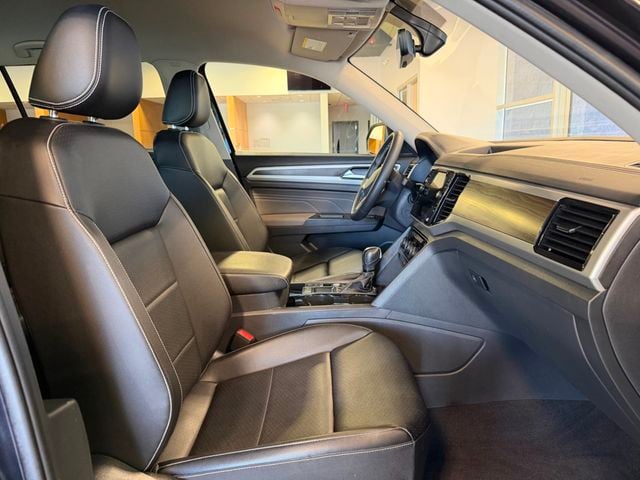 2023 Volkswagen Atlas 3.6L V6 SE w/Technology FWD - 23049810 - 23
