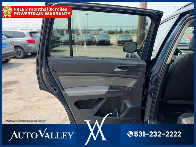 2023 Volkswagen Atlas SE 4MOTION w/Tech Pkg Sport Utility 4D - 23066378 - 12