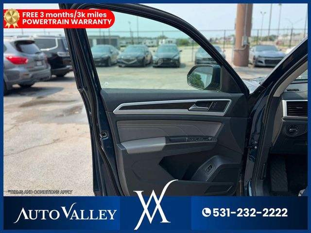 2023 Volkswagen Atlas SE 4MOTION w/Tech Pkg Sport Utility 4D - 23066378 - 8