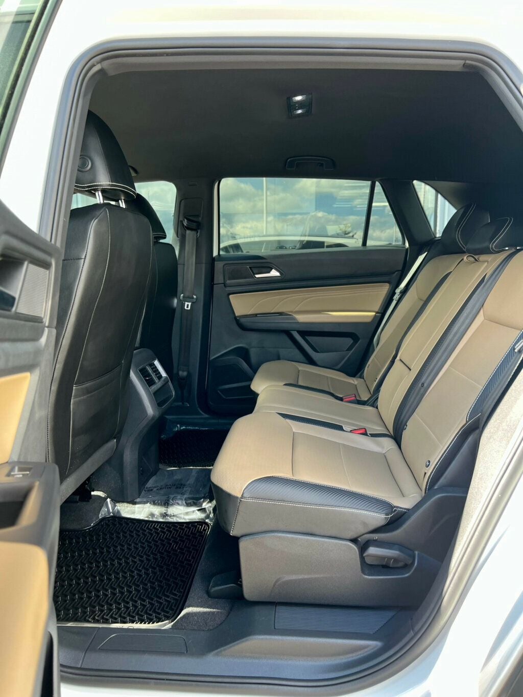 2023 Volkswagen Atlas Cross Sport 2.0T SE FWD - 23006655 - 15