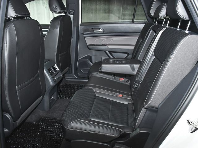 2023 Volkswagen Atlas Cross Sport 2.0T SEL R-Line Black - 23003705 - 48